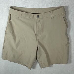 Lululemon Athletica Size 32 Men's Beige Flat Front Performance Stretch Shorts